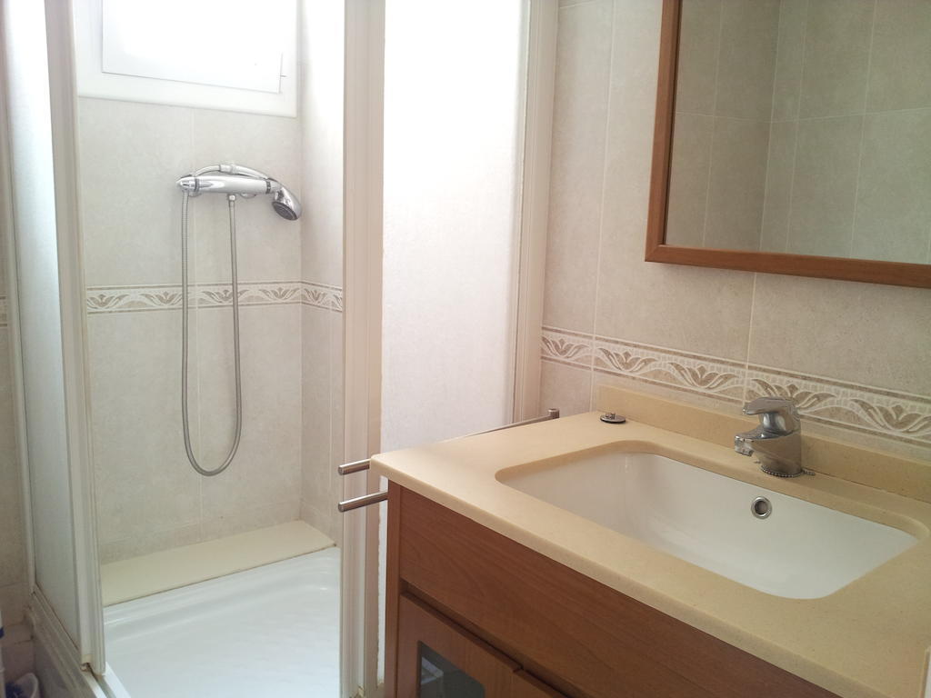 Atico Soleado Apartment L'Hospitalet de Llobregat Room photo