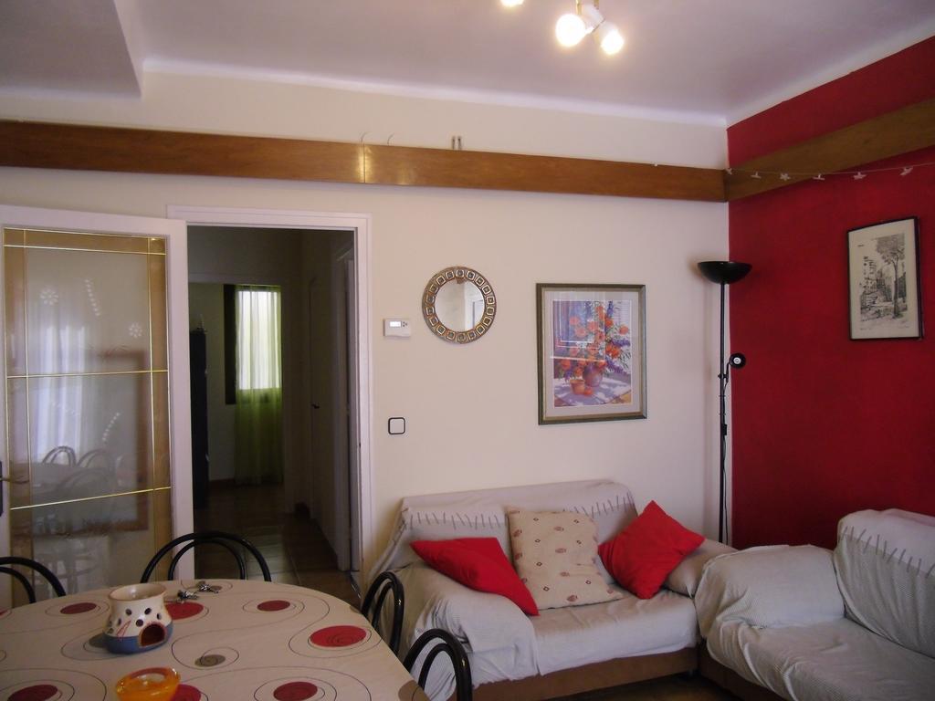 Atico Soleado Apartment L'Hospitalet de Llobregat Exterior photo