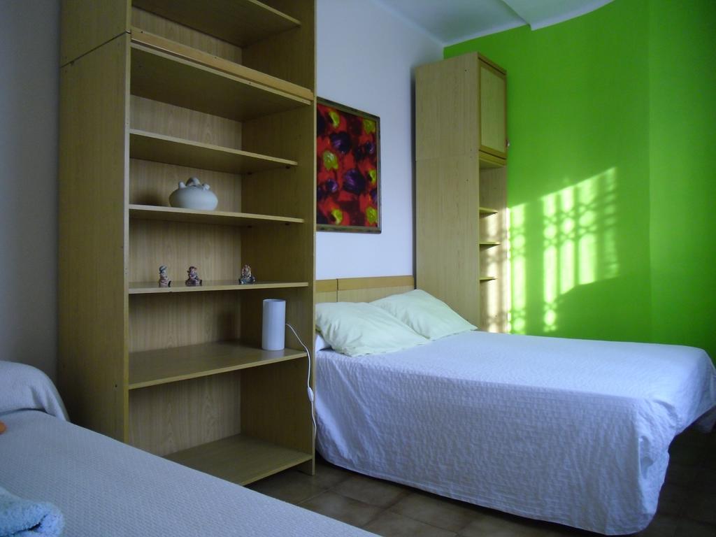 Atico Soleado Apartment L'Hospitalet de Llobregat Exterior photo